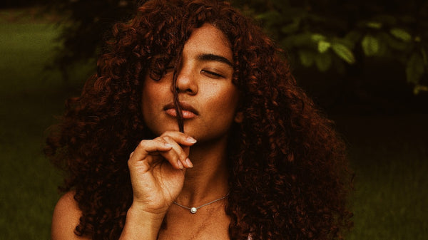 Benefits of Using Hair Oil To Protect Your Hair